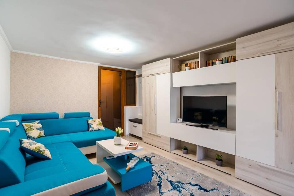 Cozy House With Nice Garden In Heart Of City Center Villa Kolozsvár Kültér fotó